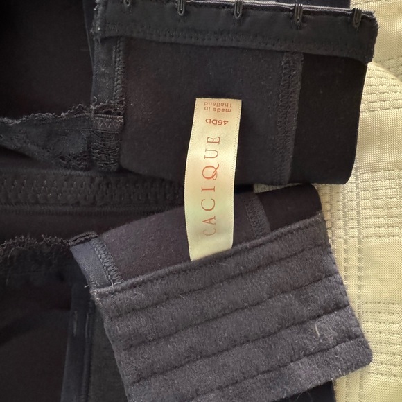 Lot of 7 Cacique Wire Free Bras 46DD - Picture 7 of 16